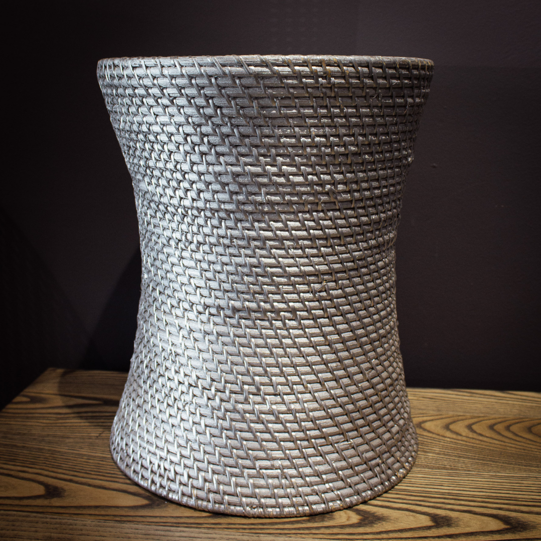 D RATTAN STOOL HOURGLASS SILVER