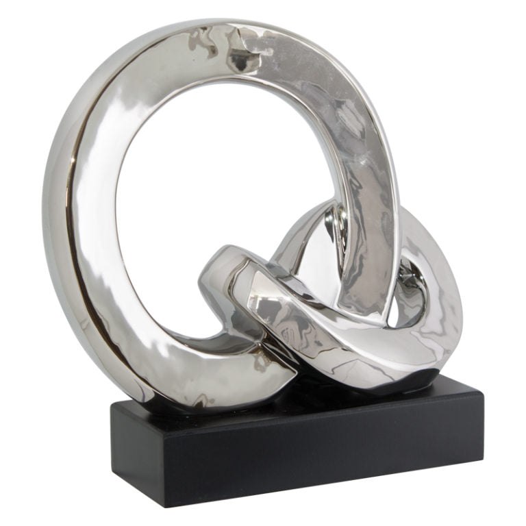 SILVER RINGS ON BLACK BASE 33CM