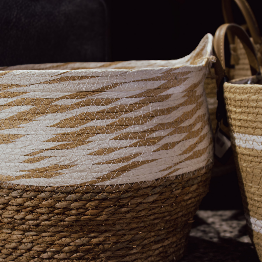 BASKETS & ORGANISERS