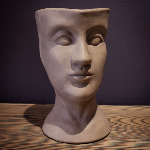 PH HEAD VASE DESERT SAND